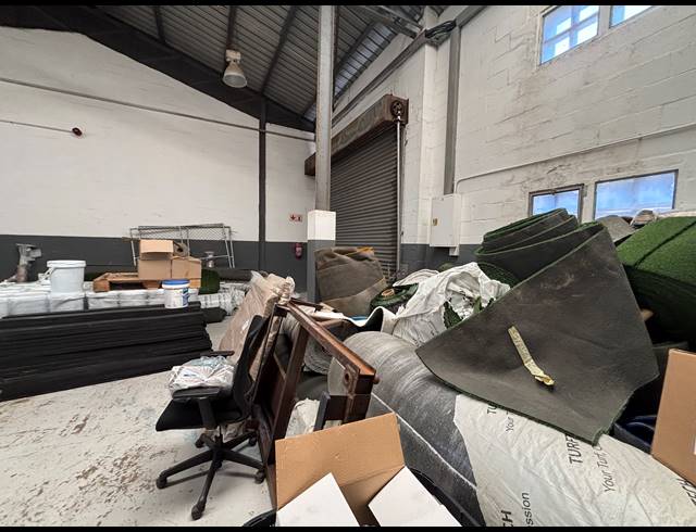217M² WAREHOUSE TO LET IN EPPING INDUSTRIAL